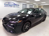 Used 2022 Toyota Camry SE image 2