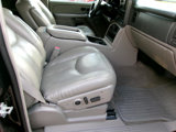 Used 2005 Chevrolet Avalanche Z71 w/ Sun And Sound Package image 2