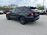 Used 2025 Ford Explorer ST-Line w/ Premium Package image 3