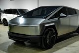 Used 2024 Tesla Cybertruck AWD Crew Cab image 5