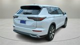 New 2025 Mitsubishi Outlander SE image 3