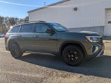 New 2025 Volkswagen Atlas Peak Edition SE image 2