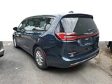 New 2025 Chrysler Pacifica Select image 3