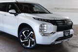 New 2024 Mitsubishi Outlander SEL image 3