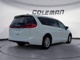 New 2026 Chrysler Pacifica Select image 5