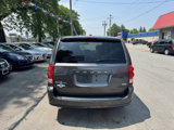 Used 2018 Dodge Grand Caravan SE image 6