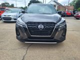 Used 2023 Nissan Kicks SR image 2