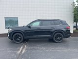 New 2025 Volkswagen Atlas SE image 2