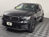 Certified 2025 Volvo XC40 B5 Core image 4