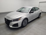 Used 2024 Nissan Altima 2.5 SV image 2