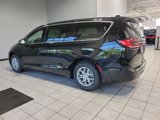 New 2026 Chrysler Pacifica Select image 4