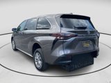 Used 2023 Toyota Sienna LE image 3