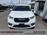 Used 2023 Chrysler Pacifica Touring image 2