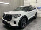 Used 2025 Ford Explorer ST image 3