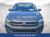 Used 2024 Volkswagen Jetta SE image 2