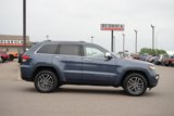 Used 2020 Jeep Grand Cherokee Limited w/ Luxury Group II image 2