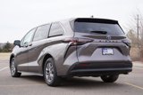 Used 2023 Toyota Sienna LE image 5