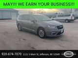 New 2025 Chrysler Pacifica Select image 3