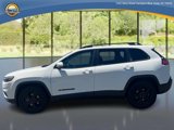 Used 2019 Jeep Cherokee Latitude Plus image 3
