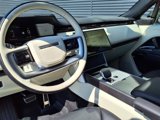 Used 2024 Land Rover Range Rover SE image 4