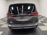 Used 2023 Chrysler Pacifica Touring-L image 3