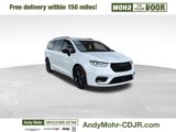 New 2026 Chrysler Pacifica Limited image 1