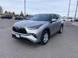 Used 2024 Toyota Highlander LE image 3