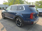 New 2025 Kia Telluride S image 3