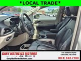 Used 2023 Chrysler Pacifica Touring-L image 3