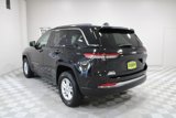 Used 2022 Jeep Grand Cherokee Laredo w/ Luxury Tech Group I image 5