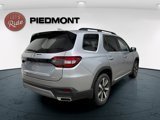 New 2025 Honda Pilot Touring image 4