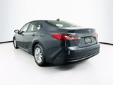 Used 2025 Toyota Camry LE image 5