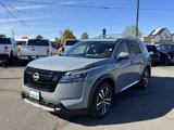 New 2025 Nissan Pathfinder Platinum w/ Black Appearance Package image 3