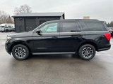 Used 2022 Ford Expedition XLT image 2