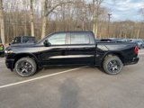 New 2025 RAM 1500 4x4 Crew Cab image 3