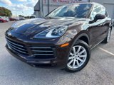 Used 2019 Porsche Cayenne w/ Premium Package image 3