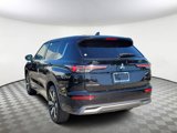 New 2025 Mitsubishi Outlander SE image 3