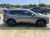 Used 2024 Nissan Rogue SV image 4