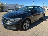 Used 2024 Volkswagen Jetta SE image 1