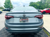 Used 2024 Volkswagen Jetta SE image 5