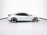 Used 2025 Porsche Taycan image 5