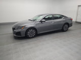 Used 2023 Nissan Altima 2.5 SV image 2