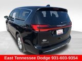 New 2025 Chrysler Pacifica Select image 5