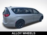 Used 2019 Chrysler Pacifica Touring Plus w/ S Appearance Package image 5