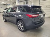 Used 2021 Chevrolet Traverse LT w/ LT Premium Package image 4
