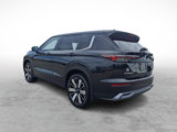New 2025 Mitsubishi Outlander SE image 3