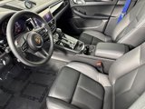 Certified 2024 Porsche Macan image 4