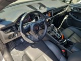 Certified 2025 Porsche Macan image 4