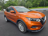 Used 2020 Nissan Rogue Sport SV image 2