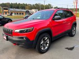 Used 2019 Jeep Cherokee Trailhawk w/ Cold Weather Group image 4